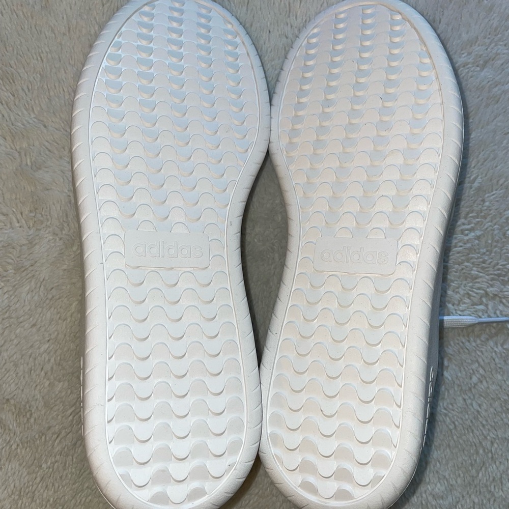 Adidas Barreda Men’s White Sneakers - Picture 2 of 9
